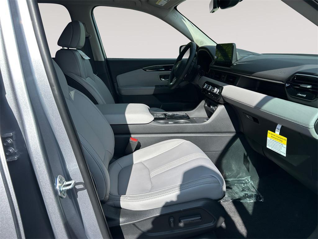 new 2025 Honda Pilot car, priced at $47,095