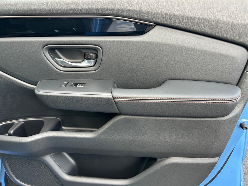 new 2025 Honda Pilot car, priced at $51,350