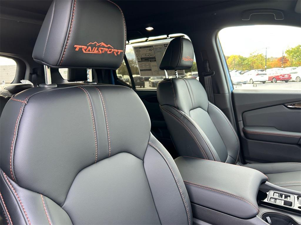 new 2025 Honda Pilot car, priced at $51,350