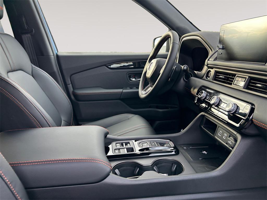 new 2025 Honda Pilot car, priced at $51,350