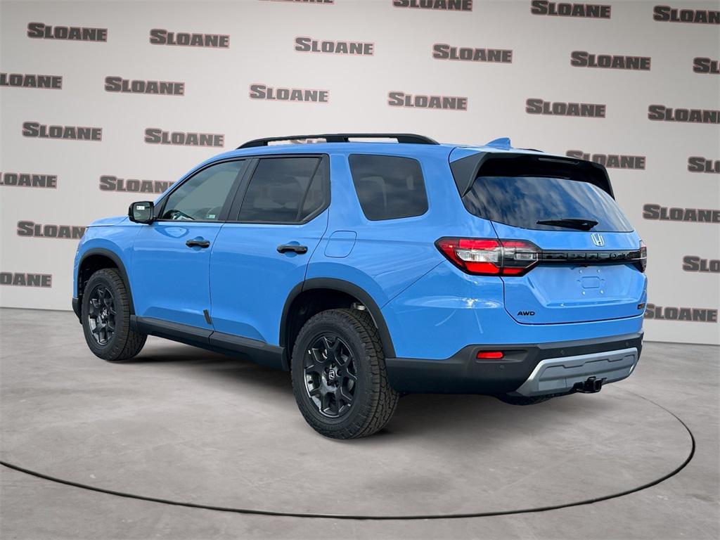 new 2025 Honda Pilot car, priced at $51,350