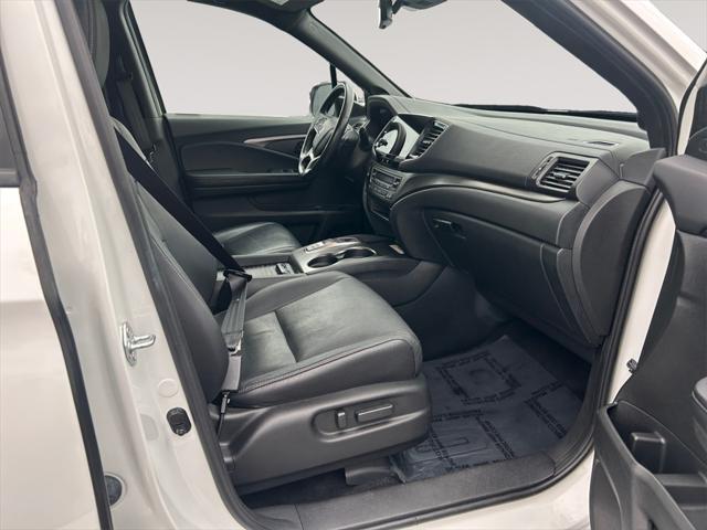 used 2022 Honda Passport car, priced at $27,543