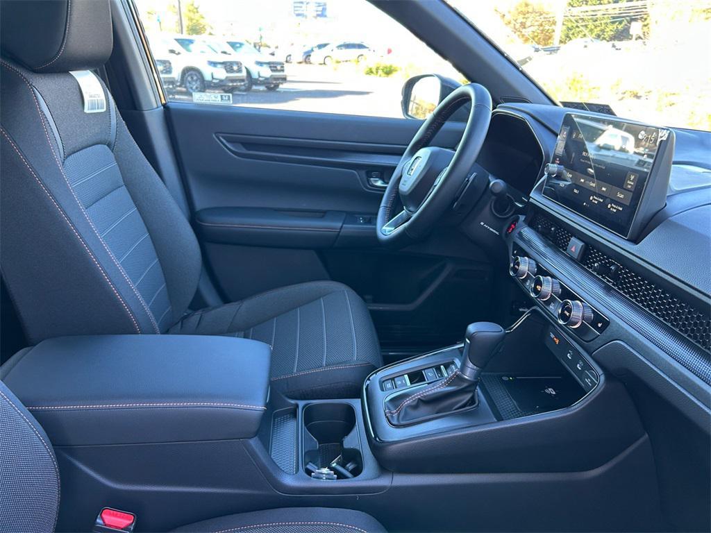 new 2026 Honda CR-V Hybrid car, priced at $38,580