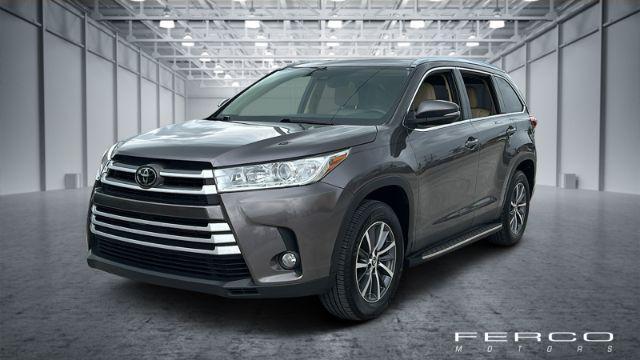 used 2019 Toyota Highlander car, priced at $25,899