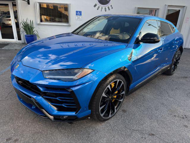 used 2020 Lamborghini Urus car, priced at $154,899