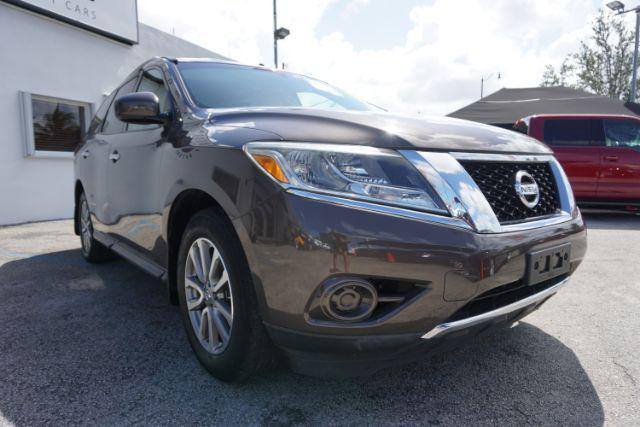 used 2015 Nissan Pathfinder car, priced at $10,899
