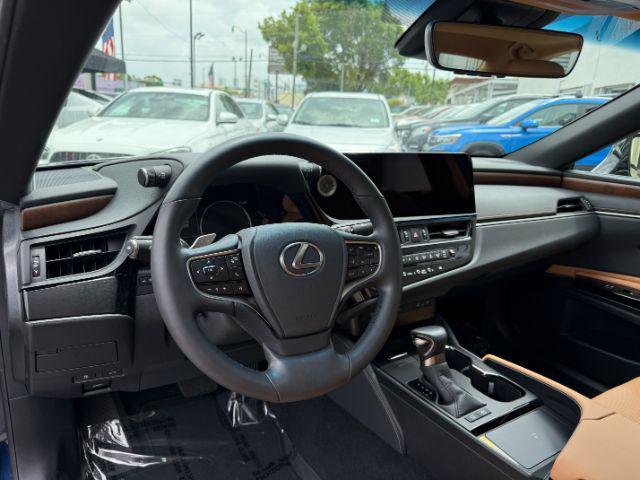 used 2024 Lexus ES 350 car, priced at $41,899