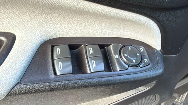 used 2021 Chevrolet Equinox car, priced at $18,899
