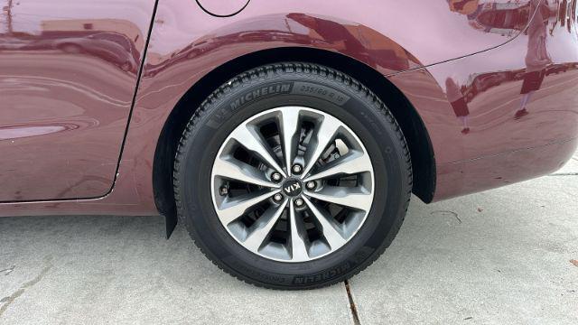 used 2015 Kia Sedona car