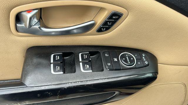 used 2015 Kia Sedona car