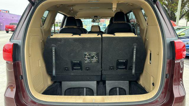used 2015 Kia Sedona car