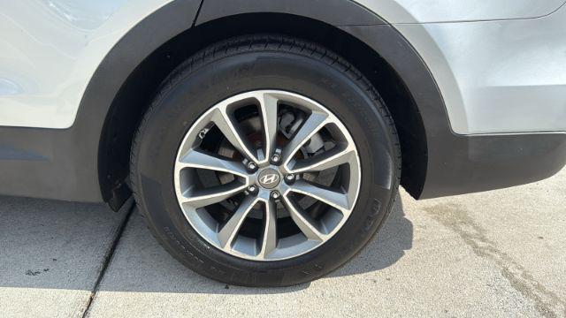 used 2017 Hyundai Santa Fe car, priced at $15,899