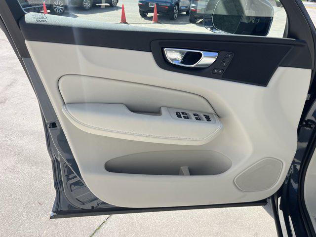 new 2025 Volvo XC60 car, priced at $55,360