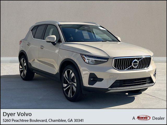used 2025 Volvo XC40 car, priced at $41,898