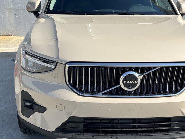 used 2025 Volvo XC40 car, priced at $41,898