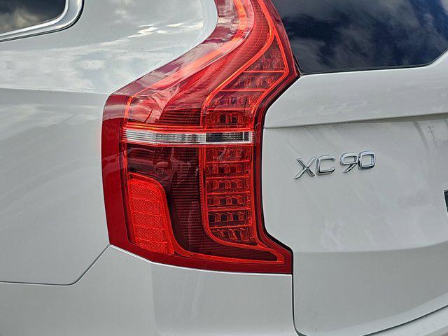 new 2025 Volvo XC90 car, priced at $72,675