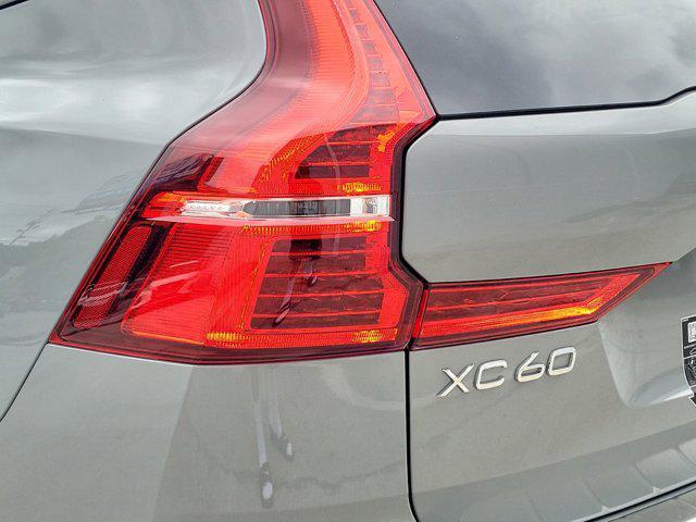 new 2025 Volvo XC60 Plug-In Hybrid car, priced at $66,235