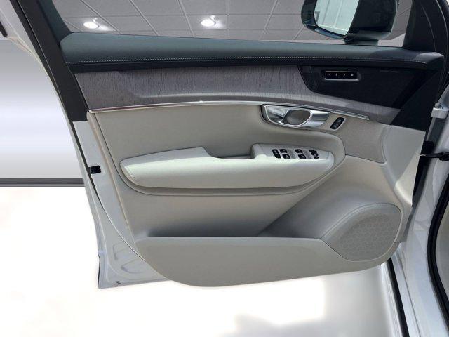 new 2026 Volvo XC90 Plug-In Hybrid car, priced at $85,205
