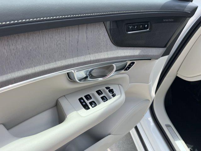 new 2026 Volvo XC90 Plug-In Hybrid car, priced at $85,205