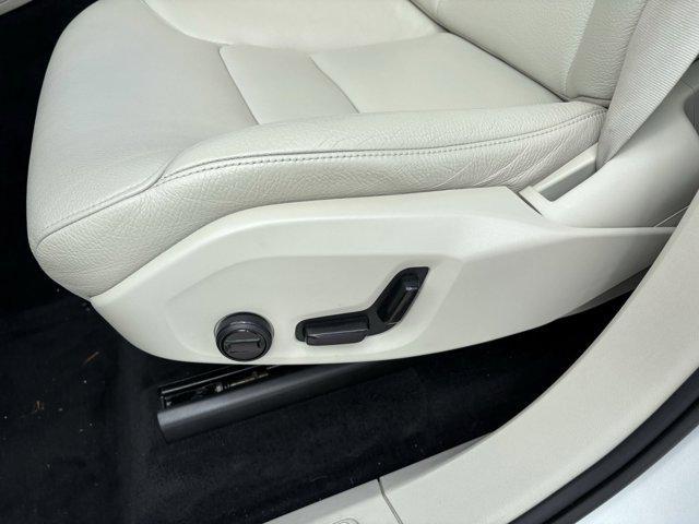 used 2022 Volvo XC90 car, priced at $38,896