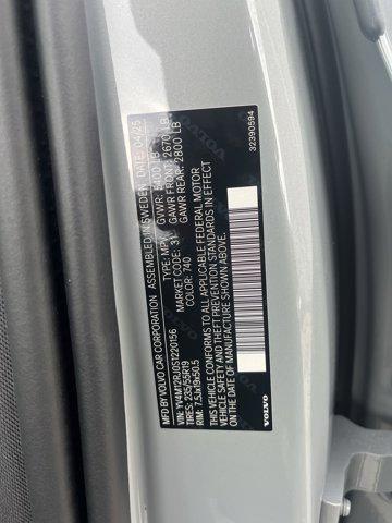 new 2025 Volvo XC60 car, priced at $49,895