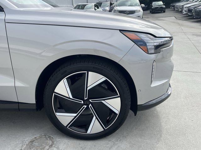 new 2025 Volvo EX90 car, priced at $90,990