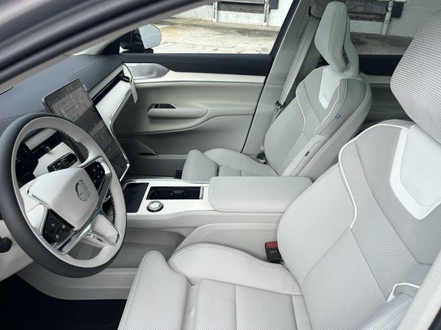 new 2025 Volvo EX90 car, priced at $90,990