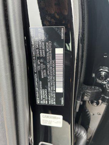 new 2025 Volvo XC60 car, priced at $60,660