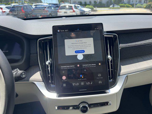 new 2025 Volvo XC90 Plug-In Hybrid car, priced at $82,405