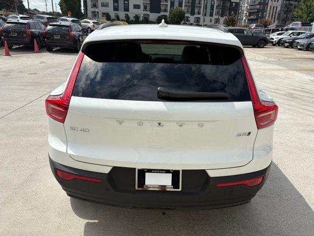 used 2025 Volvo XC40 car, priced at $40,397