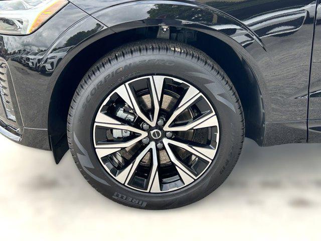 new 2025 Volvo XC60 car, priced at $50,685