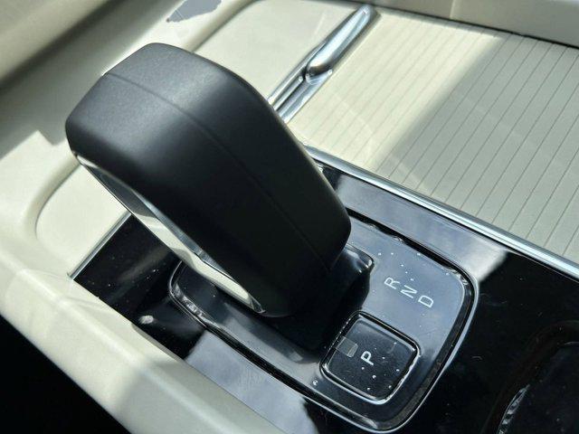 new 2025 Volvo XC60 car, priced at $50,685
