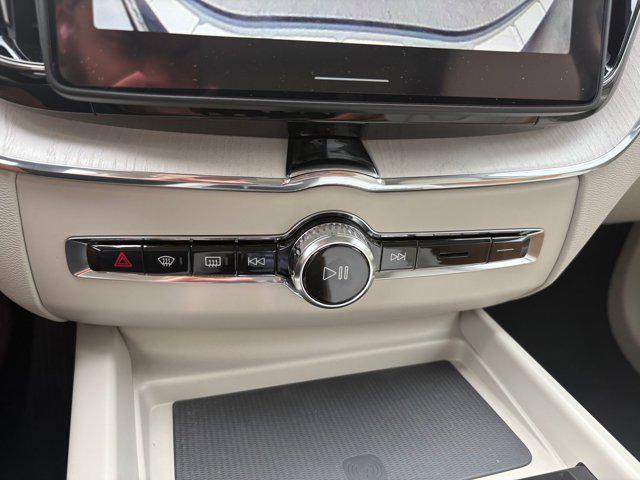 new 2026 Volvo XC60 car, priced at $63,935
