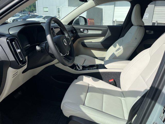 new 2025 Volvo XC40 car, priced at $48,315