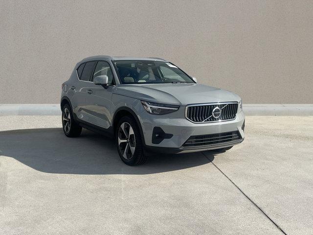 new 2025 Volvo XC40 car, priced at $48,315