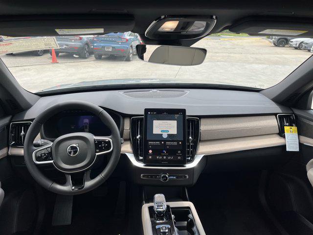 new 2025 Volvo XC90 car, priced at $69,155