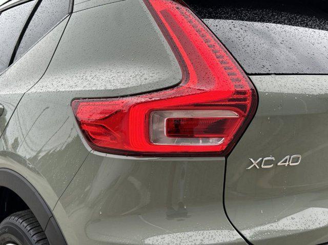 new 2025 Volvo XC40 car, priced at $49,715