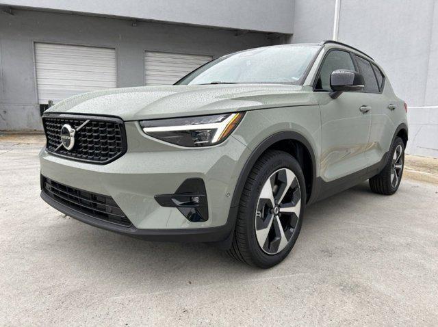 new 2025 Volvo XC40 car, priced at $49,715