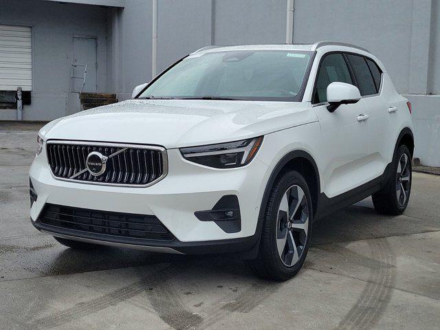 new 2025 Volvo XC40 car, priced at $48,315