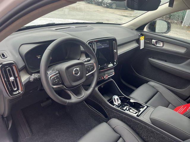 new 2025 Volvo XC40 car, priced at $50,595
