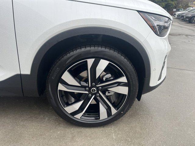 new 2025 Volvo XC40 car, priced at $50,595
