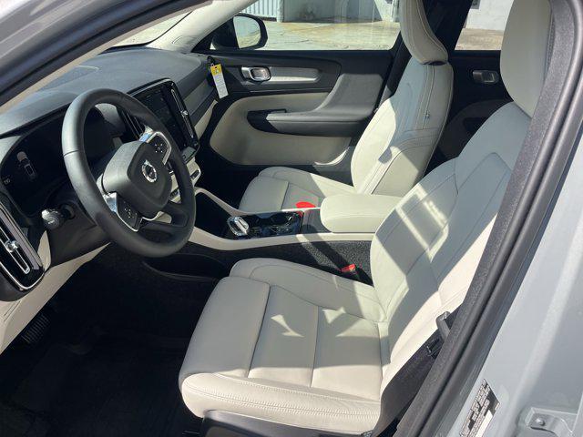 new 2025 Volvo XC40 car, priced at $48,335