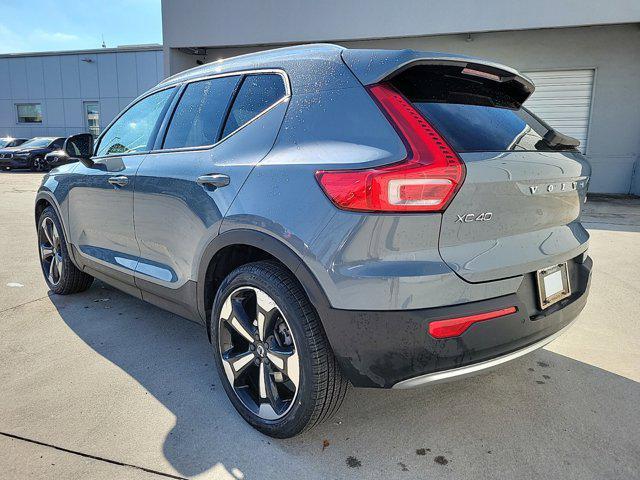 used 2021 Volvo XC40 car, priced at $27,898