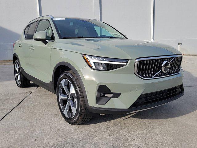 new 2025 Volvo XC40 car, priced at $47,200