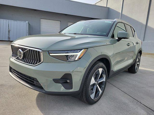 new 2025 Volvo XC40 car, priced at $47,200