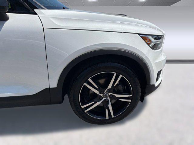 used 2022 Volvo XC40 car, priced at $27,895