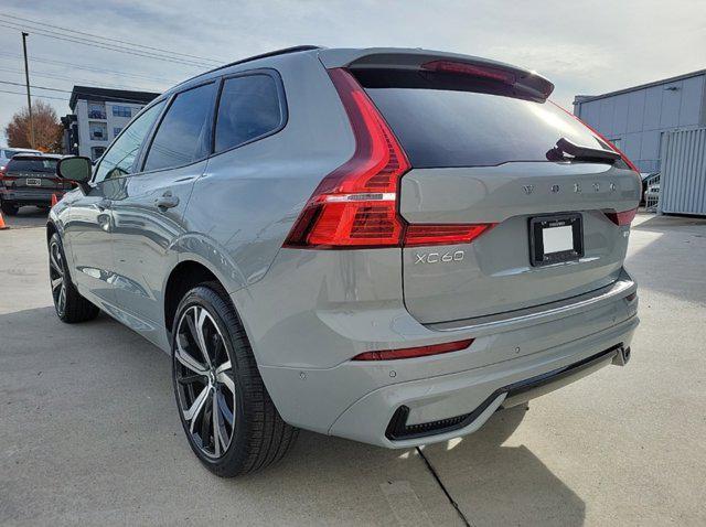 new 2025 Volvo XC60 car, priced at $59,885