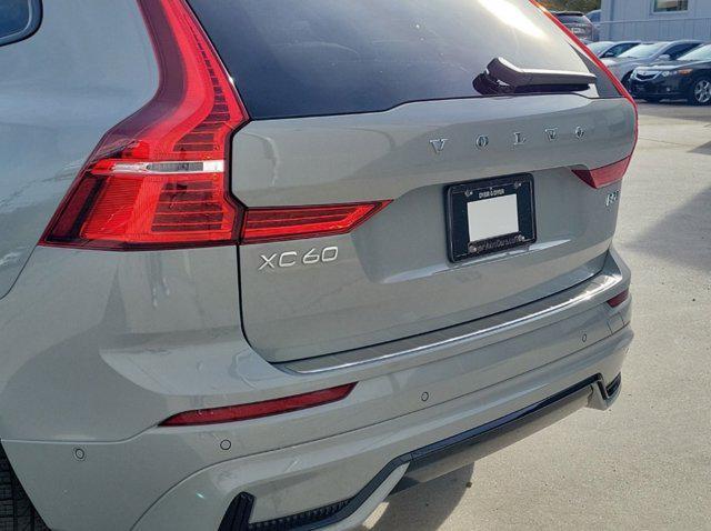 new 2025 Volvo XC60 car, priced at $59,885