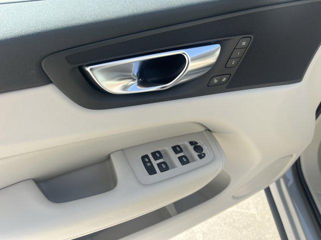 new 2025 Volvo XC60 Plug-In Hybrid car, priced at $66,260