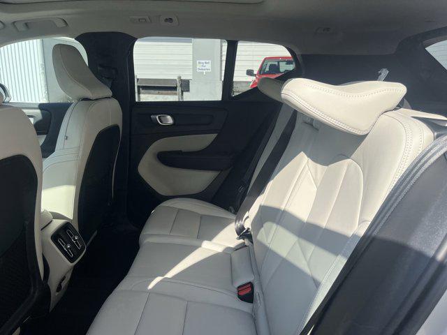 new 2025 Volvo XC40 car, priced at $51,565